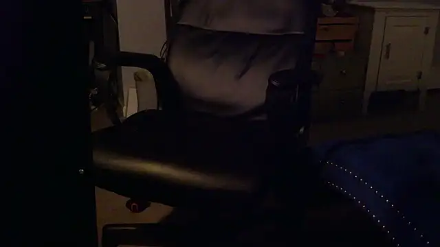 Kristopherbbb online show from June 28, 7:36 am