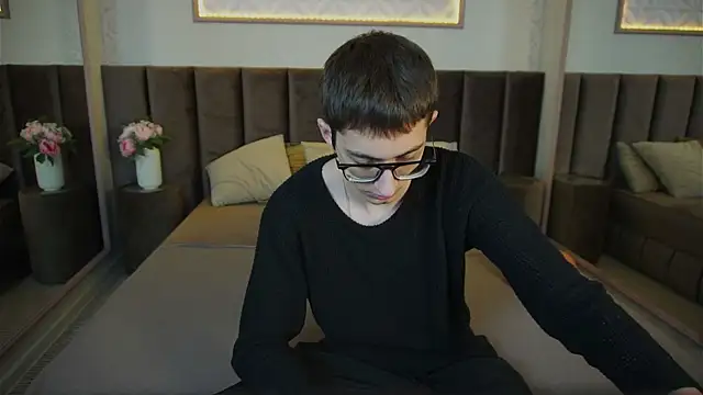 RonBevs online show from May 29, 7:23 pm
