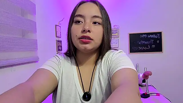 cherry valeria online show from May 17, 5:16 am
