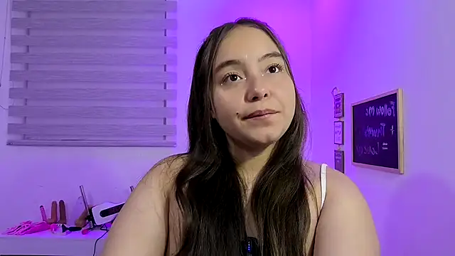 cherry valeria online show from May 27, 1:57 am