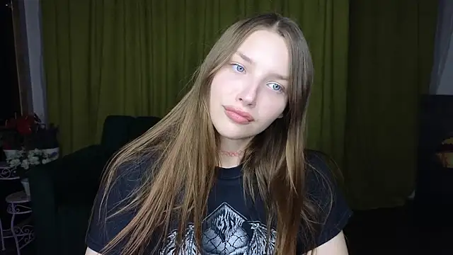 Snapshot of DariaAngels chatting on March 27, 6:51 pm DariaAngels online show from March 27, 6:51 pm