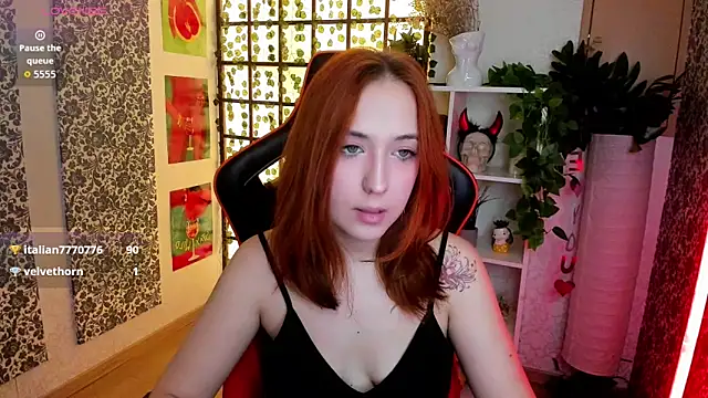 Alexa temptress online show from March 18, 2:37 am