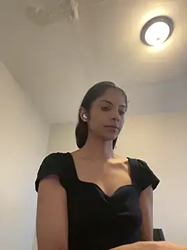 karlatiburcio online show from March 14, 8:25 pm