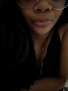 Snapshot of marialuiza2027 chatting on July 17, 5:51 pm marialuiza2027 online show from July 17, 5:51 pm
