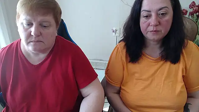 Snapshot of Lindy-Jeanie chatting on March 15, 9:15 am Lindy-Jeanie online show from March 15, 9:15 am