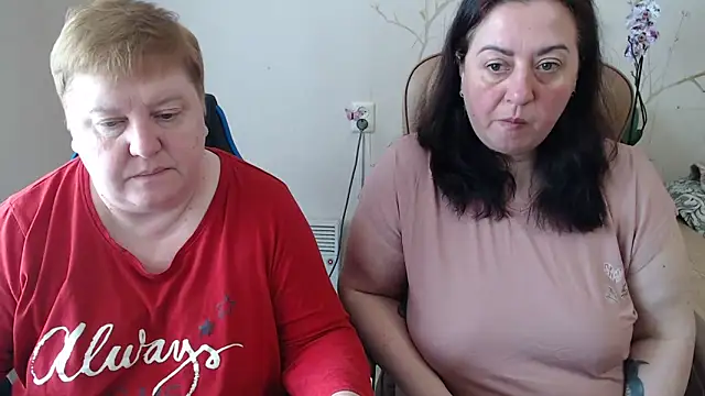 Lindy-Jeanie online show from May 2, 8:41 am