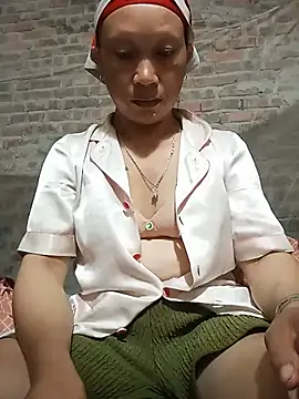 Heli pusy online show from July 28, 12:01 pm