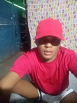 spittingpig1 online show from May 30, 11:51 am
