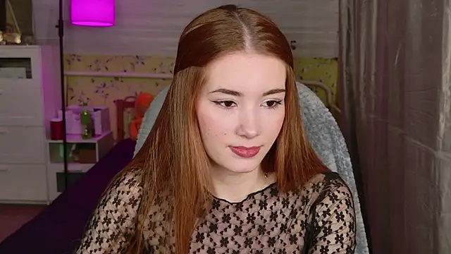 Snapshot of Lunavira chatting on May 21, 7:32 pm Lunavira online show from May 21, 7:32 pm