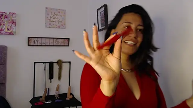 Snapshot of violeta_scott chatting on May 1, 1:16 pm violeta scott online show from May 1, 1:16 pm