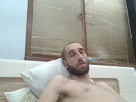 Snapshot of stiven121312 chatting on July 21, 7:27 pm stiven121312 online show from July 21, 7:27 pm