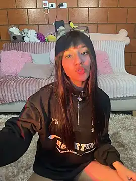 xayah cute online show from May 4, 4:30 am