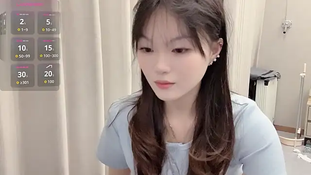 Lily-8888 online show from March 30, 3:02 pm