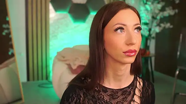 Snapshot of RubyFever chatting on May 2, 4:17 am RubyFever online show from May 2, 4:17 am