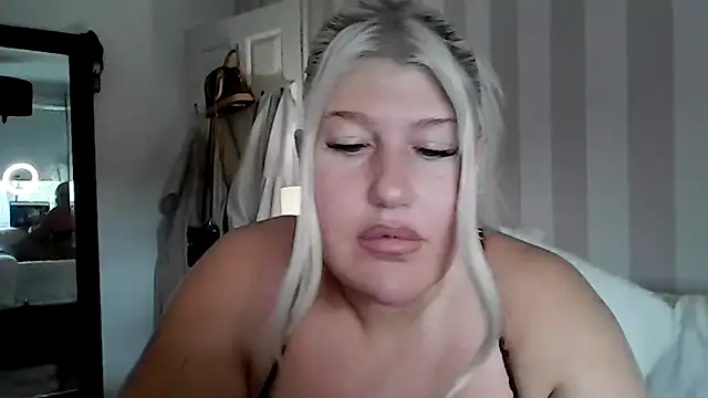 Lexi Laura online show from May 20, 10:21 am