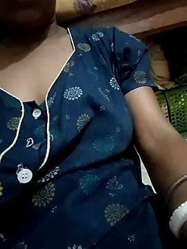 tulidas96778 online show from April 1, 1:23 pm