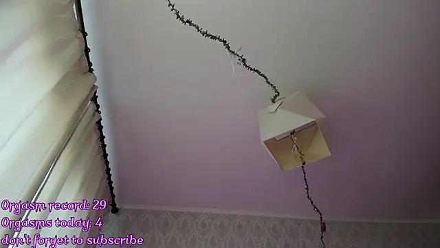 RileyNymph online show from May 15, 3:46 am