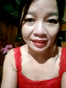 Snapshot of Yiyi102300 chatting on May 3, 10:49 pm Yiyi102300 online show from May 3, 10:49 pm