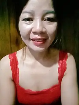 Snapshot of Yiyi102300 chatting on May 17, 8:38 pm Yiyi102300 online show from May 17, 8:38 pm