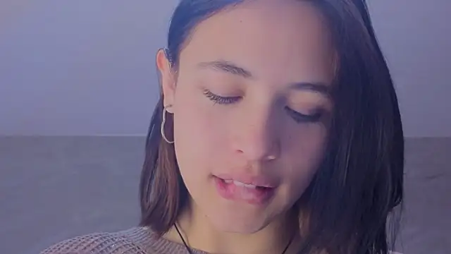 bonnie 1s online show from May 19, 1:39 pm