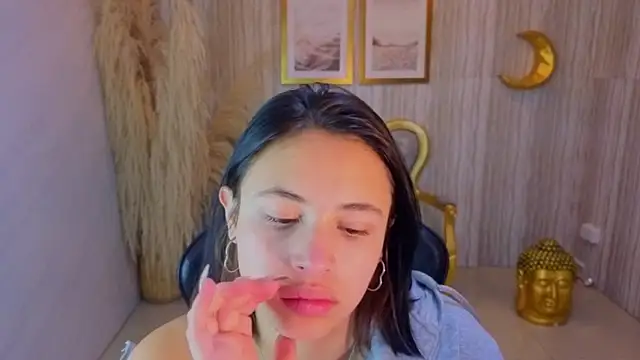 bonnie 1s online show from May 25, 12:33 pm