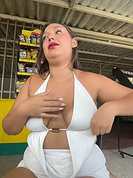 Naughty-Samanta- online show from May 28, 1:41 pm