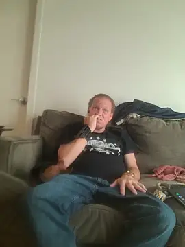 yourMasterisBored online show from May 19, 2:01 pm