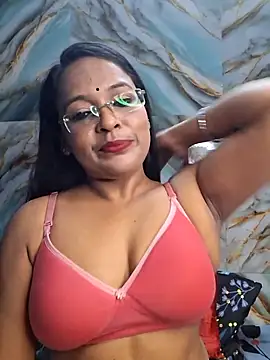 Snapshot of hornyrosy321 chatting on March 27, 5:45 pm hornyrosy321 online show from March 27, 5:45 pm