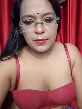 Snapshot of hornyrosy321 chatting on April 22, 6:53 pm hornyrosy321 online show from April 22, 6:53 pm