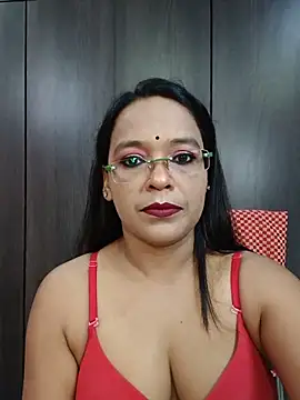 Snapshot of hornyrosy321 chatting on May 17, 5:20 pm hornyrosy321 online show from May 17, 5:20 pm
