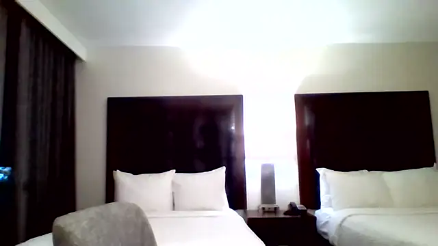 Snapshot of Ambionce chatting on May 16, 4:42 am Ambionce online show from May 16, 4:42 am