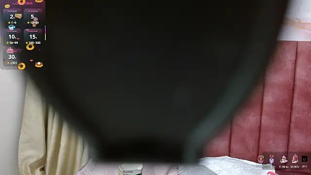 hilaryythompson online show from July 14, 2:05 am