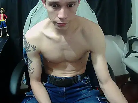 crixus11111 online show from May 26, 3:46 am