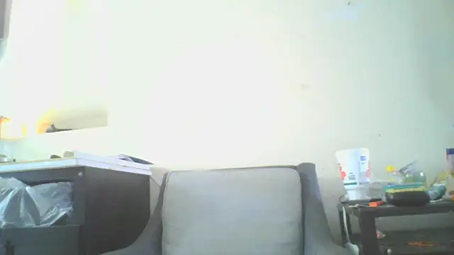Snapshot of CaptCraker chatting on March 25, 8:04 pm CaptCraker online show from March 25, 8:04 pm