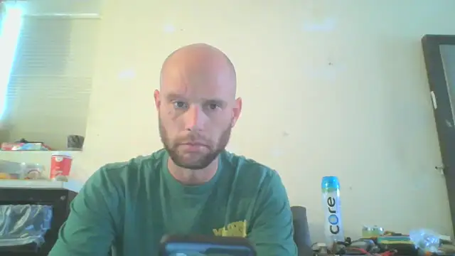 Snapshot of CaptCraker chatting on March 30, 3:13 pm CaptCraker online show from March 30, 3:13 pm