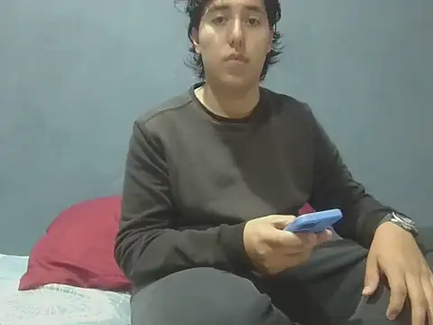 Snapshot of amartinezszz chatting on June 24, 3:16 am amartinezszz online show from June 24, 3:16 am