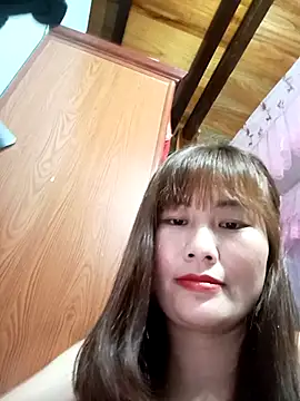 Snapshot of Lucxy-ki6 chatting on April 1, 1:41 pm Lucxy-ki6 online show from April 1, 1:41 pm