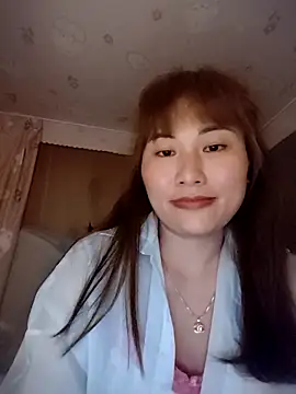Snapshot of Lucxy-ki6 chatting on April 26, 2:48 pm Lucxy-ki6 online show from April 26, 2:48 pm