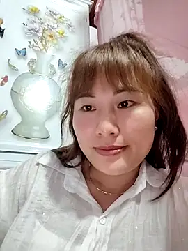Snapshot of Lucxy-ki6 chatting on April 29, 8:18 am Lucxy-ki6 online show from April 29, 8:18 am