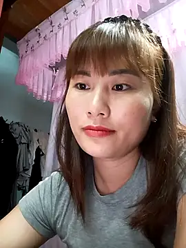 Snapshot of Lucxy-ki6 chatting on May 3, 7:47 am Lucxy-ki6 online show from May 3, 7:47 am
