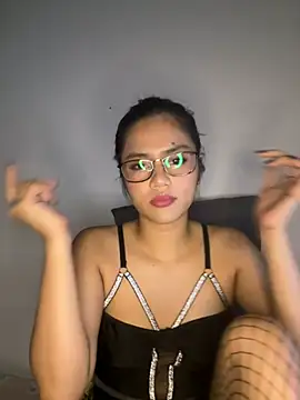 Kiee 19 online show from May 30, 3:25 am