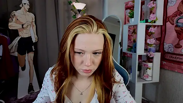 Snapshot of Sparky_fox chatting on March 16, 1:22 am Sparky fox online show from March 16, 1:22 am