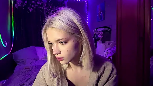 StacyChocopay online show from May 8, 10:04 pm
