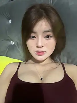 Snapshot of Sweet20-20 chatting on April 15, 1:40 pm Sweet20-20 online show from April 15, 1:40 pm