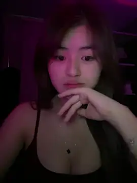 Snapshot of Sweet20-20 chatting on April 19, 10:56 pm Sweet20-20 online show from April 19, 10:56 pm