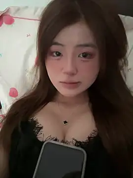 Snapshot of Sweet20-20 chatting on April 30, 7:14 am Sweet20-20 online show from April 30, 7:14 am