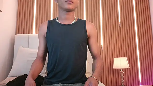 Kelvin Josue online show from May 20, 8:15 pm