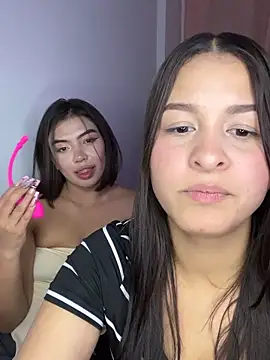 DanielaZavarce  online show from April 13, 5:24 am