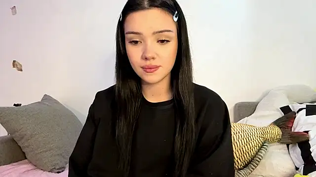BeckyAurielle online show from June 17, 2:07 pm