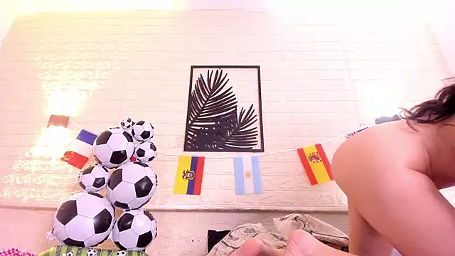 Snapshot of Valeria_noir chatting on June 22, 12:13 pm Valeria noir online show from June 22, 12:13 pm